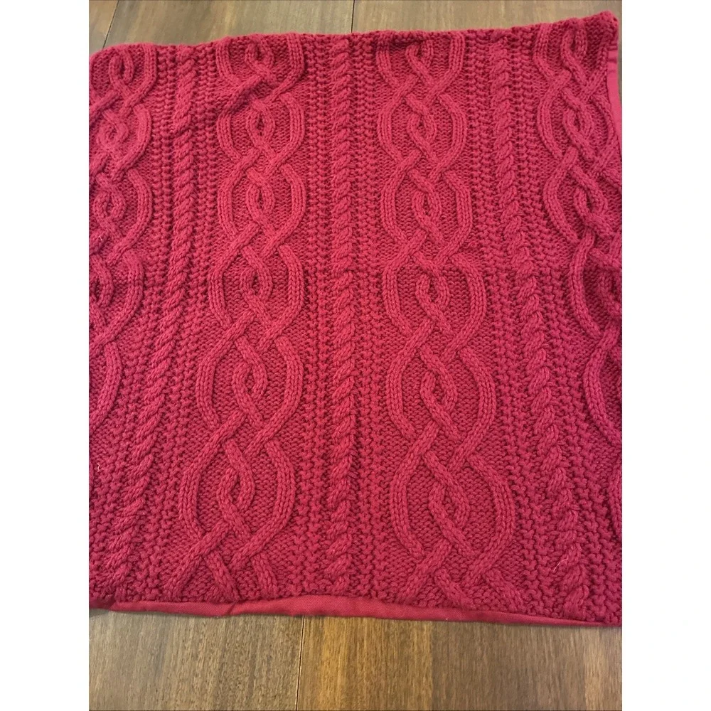 2 Cuddl Duds Cable Knit Sweater Pillow Cover Sham Red 24